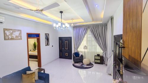 Velvet Haven Executive 2 Bedroom Ensuite Apartment in Takoradi
