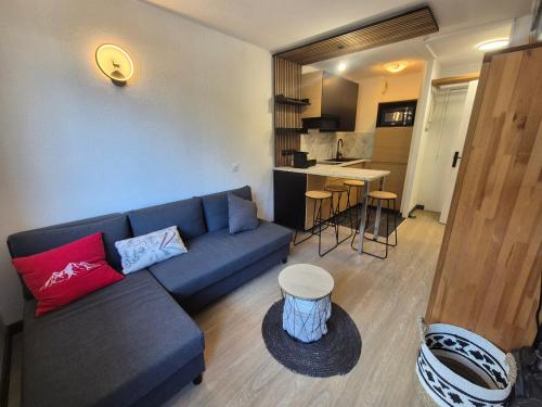 Studio Cabine à Tignes, Accès Direct Pistes, Balcon, WiFi, 4 Pers - FR-1-502-568
