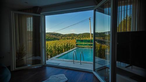 Bazen, Villa in Stanishor, Gjilan in Kmetovce