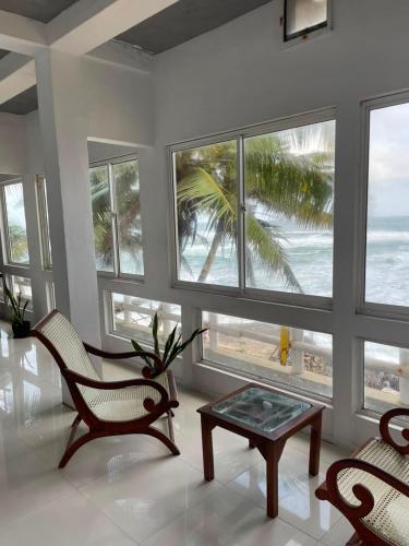SEASHORE Resort & Villa in Unawatuna