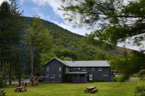 Catskill Seasons Inn