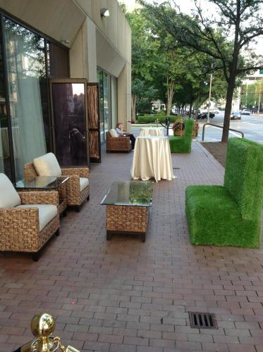 The Plaza Hotel Columbus at Capitol Square in Downtown Columbus