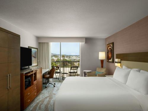 Crowne Plaza Ventura Beach By IHG in Ventura (CA)