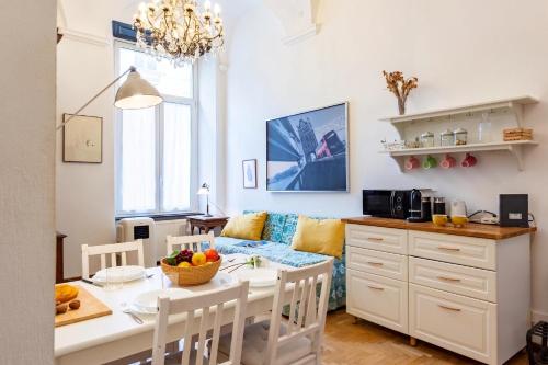Central Apartment Porta Soprana Genova - Happy Rentals
