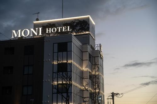 MONI hotel 1