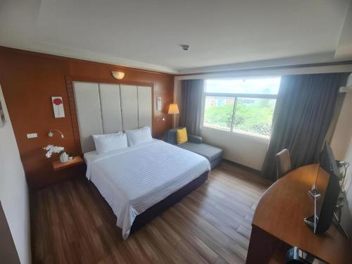 Western Grand Hotel Ratchaburi in Ratchaburi