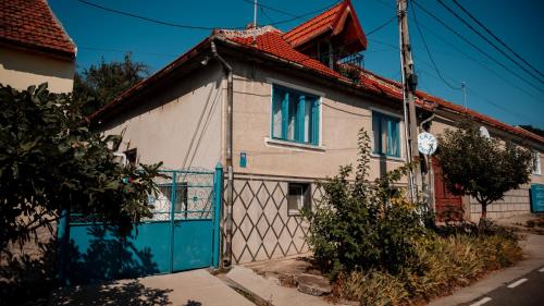 . Casa Turcoaz
