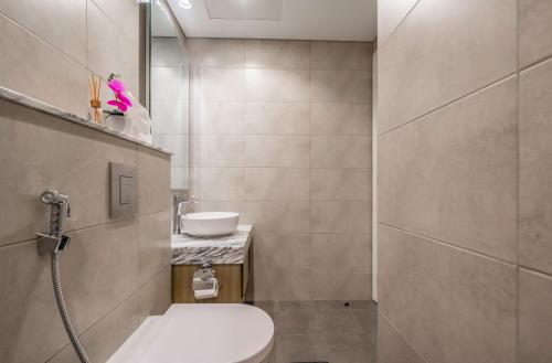 Contemporary Luxe 2BDR in Aykon-Business Bay-07 in Jumeirah