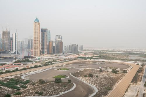 Contemporary Luxe 2BDR in Aykon-Business Bay-07 in Jumeirah
