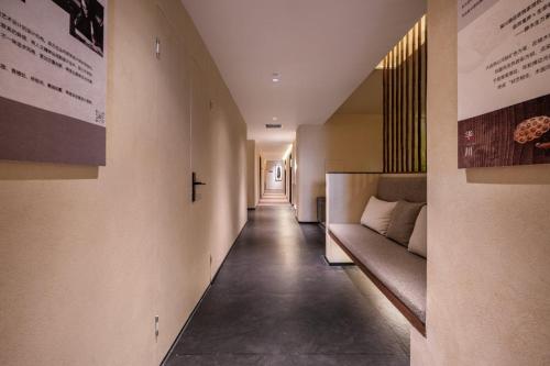 柒川酒店-成都宽窄巷子人民公园地铁站店 - image 5