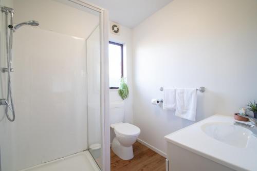 Shower, #6 Glenorchy Alpine Suite in Glenorchy