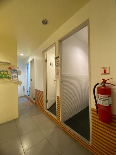 Bathroom, The Cocoon Hostel near Ao Prao