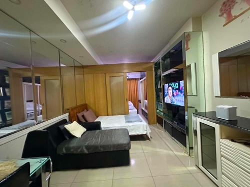 Sonia cozy Shell Residences facing moa complex Room Type - Family Room