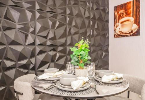 Contemporary Luxe 2BDR in Aykon-Business Bay-07 in Jumeirah