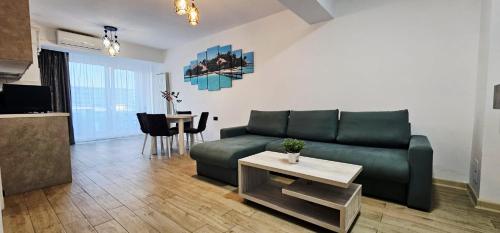 Infinity Large Family Apartment - Infinity Pool & Spa Resort Parking - image 4