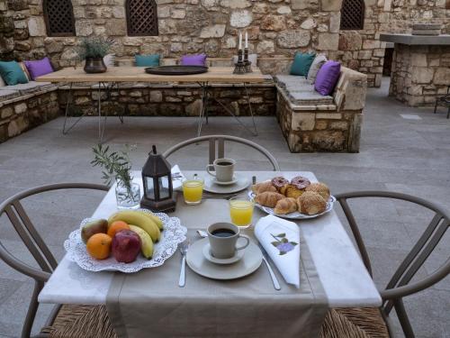 Trinity Boutique Hotel - image 4