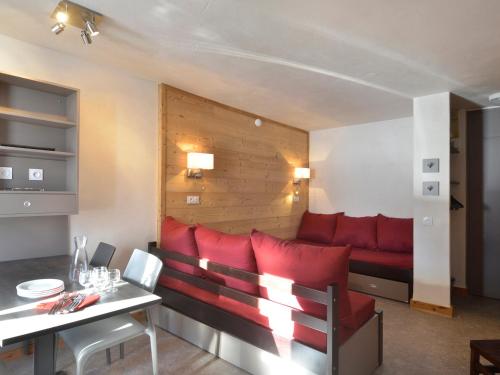 Studio rénové ski au pied avec balcon à Plagne Bellecôte