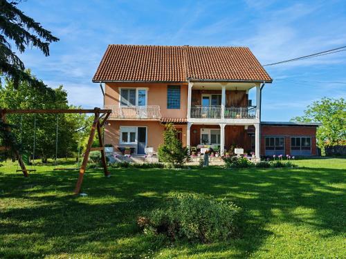 Viesnīcas āriene, Apartments Domacinstvo Nikolic in Valjevo