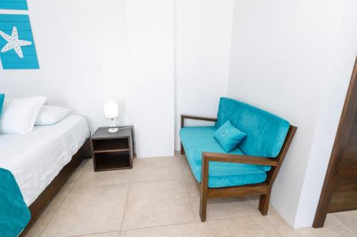 1 double bed, 2 twin beds