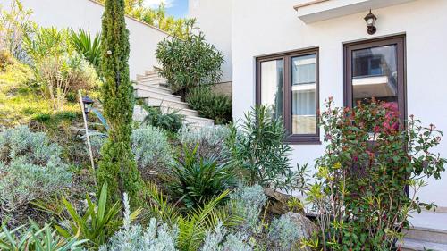 Villa Divina by Villas Guide - image 4