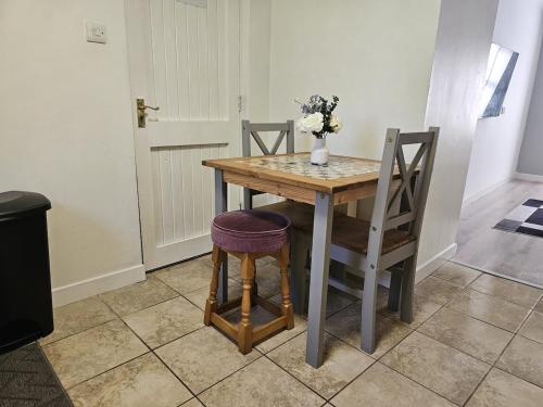 Pittentrail Inn  Rogart Apartment in Edderton