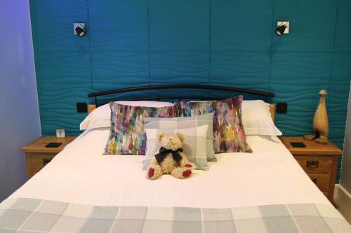 The Salty Monk Bed & Breakfast - image 7