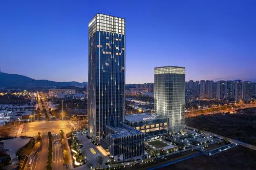 . Crowne Plaza Jingmen by IHG