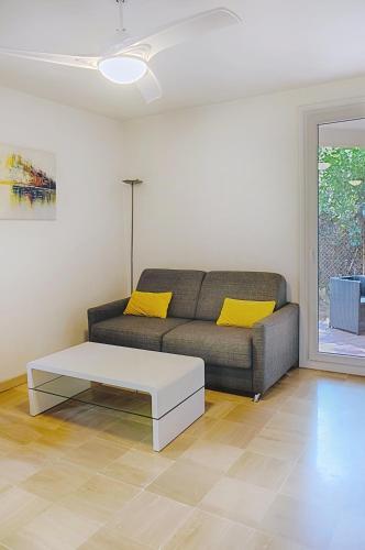 Studio avec terrasse et jardin