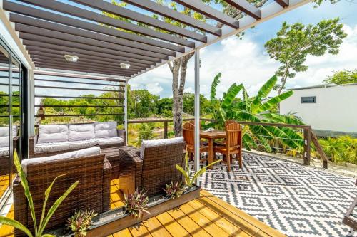 Secret Beach House with Pool in Ambergris Caye