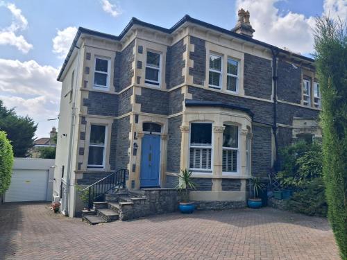Lovely 1 bed apartment with free parking - Pass the Keys 2
