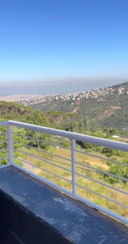 Cozy with Views in Aley