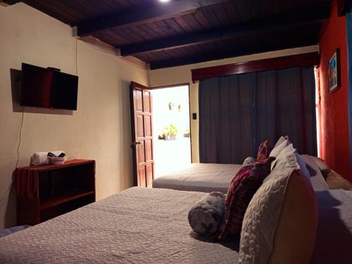 Emmanuel Gt House - image 2