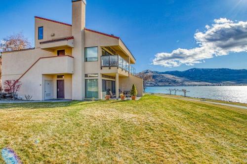 Lake Chelan Shores - Beachfront Sunsets #6-5