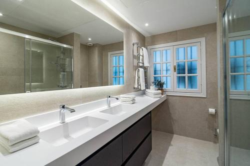 Ab26 - Lovely Holiday Home In Aldea Blanca - image 3