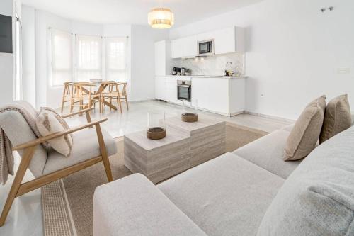 Lnm530 - Great Location With Private Roof Terrace - image 4