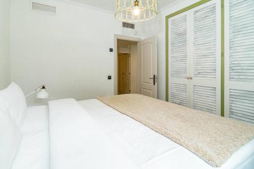 Gc - Spacious Flat In Golden Beach Marbella - image 5