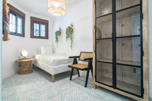 Gc - Spacious Flat In Golden Beach Marbella - image 3