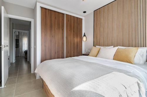 Jm94 - Totally Renovated In Stylish Design - image 4
