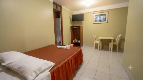 ELIAS Hostal1