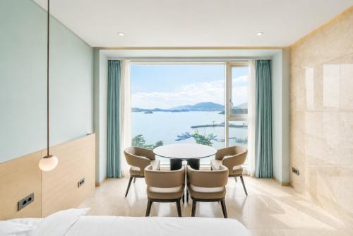 CALACATTA HOTEL & RESORT in Dolsan-eup