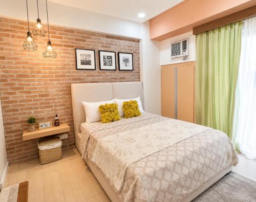 Lovely Unit with free wi-fi & netflix I across Naia T3 airport