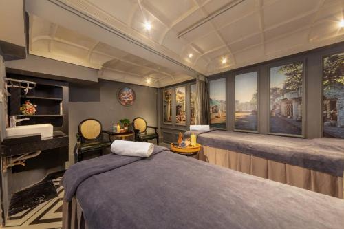 Hanoi Madelise Riverie Hotel & Spa in Hoan Kiem District - Ngoc Son Temple
