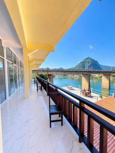 Views Backpackers Hostel  in Nong Khiaw
