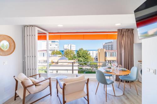 Cubo's Sea View Studio 100m from the Beach