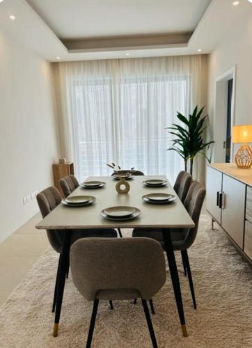 Luxury Apartment with Pool - Walk to Beach in Flic-en-Flac