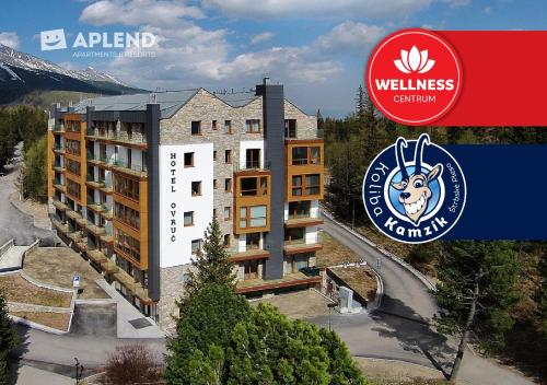 Фасада на хотела, APLEND Hotel Ovruč (APLEND Hotel Ovruc) in Щръбске Плесо