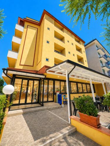 Hotel Mignon Riccione Fronte Mare