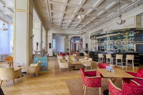 Pubi/sohvabaar, Thermia Palace Ensana Health Spa Hotel in Piestany