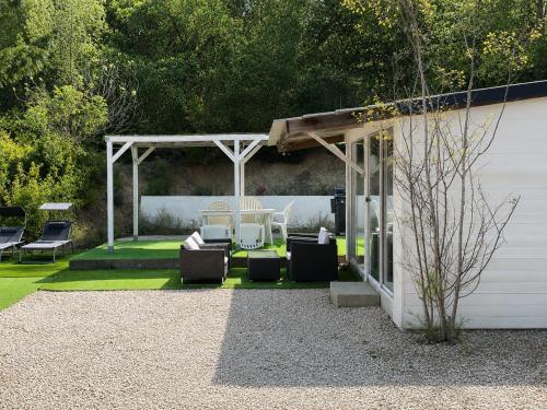 un mobil-home au milieu des chênes, climatisation et piscine - Location saisonnière - Gardanne