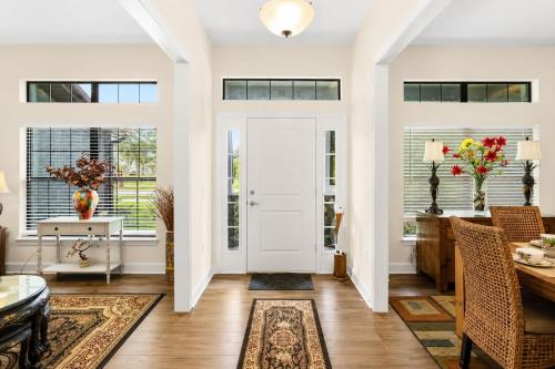 Cape Coral Home with Pool Spa & Playful Beach House - image 5